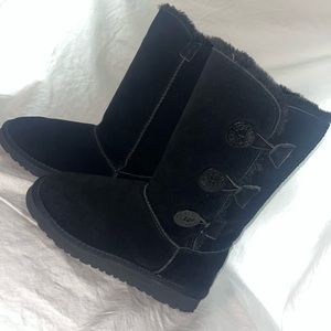 UGG Bailey Button Triplet II Boot